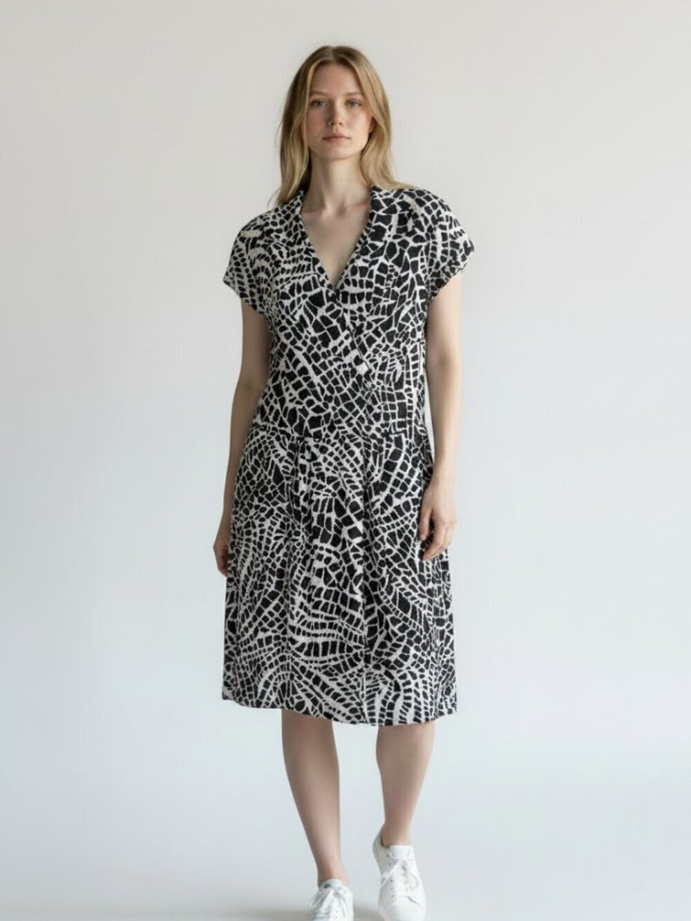 Vintage Dress Size 12 Black White Animal Print Sleeveless Collared Bamboo Blend
